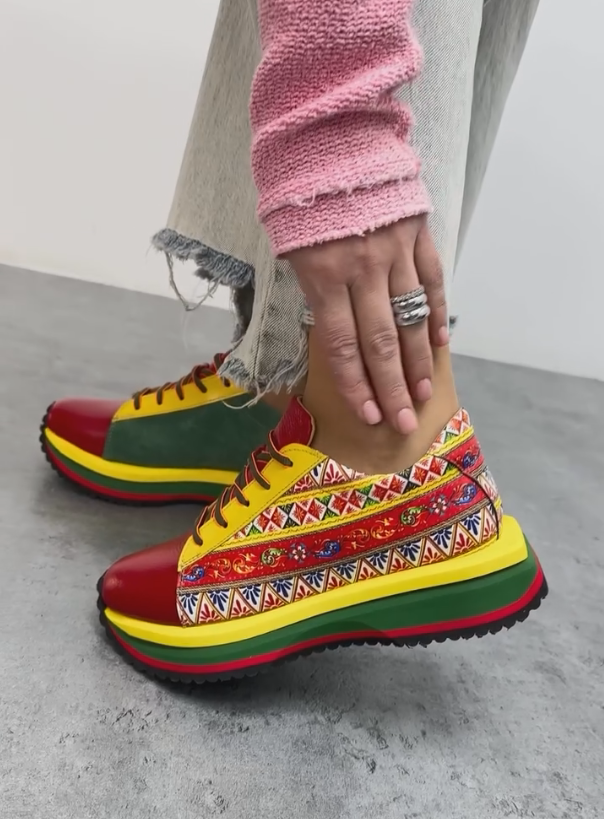 Colorful retro soft-soled sneakers