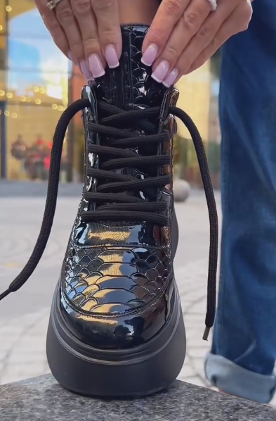Black Warrior genuine leather casual sneakers