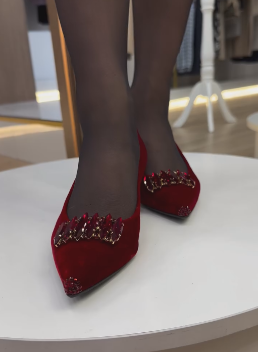 Ruby crystal low-heeled velvet shoes
