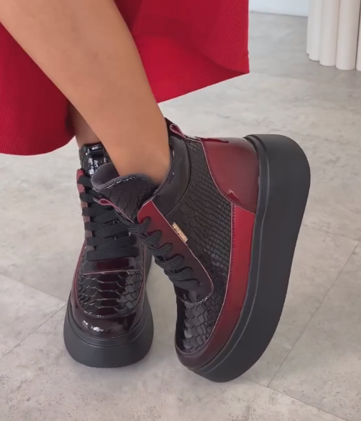 Black Warrior Red Stripe Leather Casual Shoes