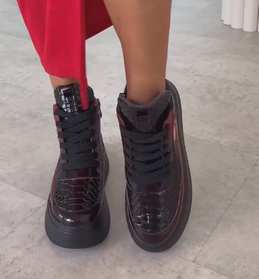 Black Warrior Red Stripe Leather Casual Shoes