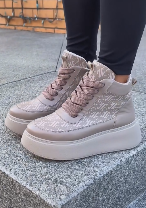 Light pink casual retro sneakers