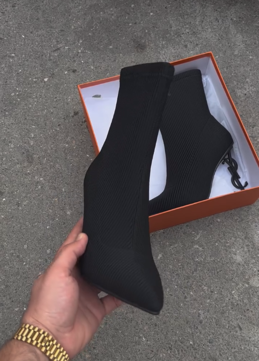 Black velvet-lined soft high-heeled ankle boots