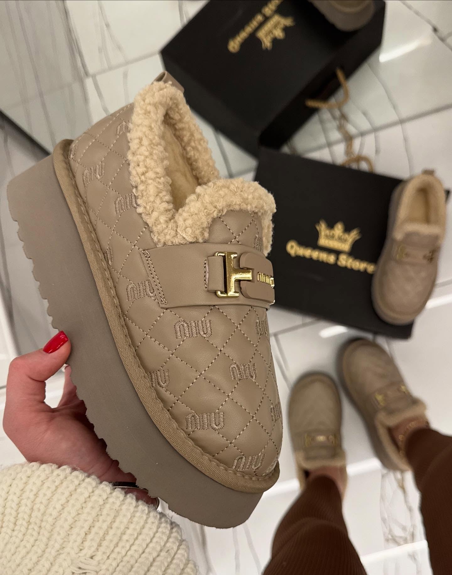 Khaki soft-soled velvet casual shoes