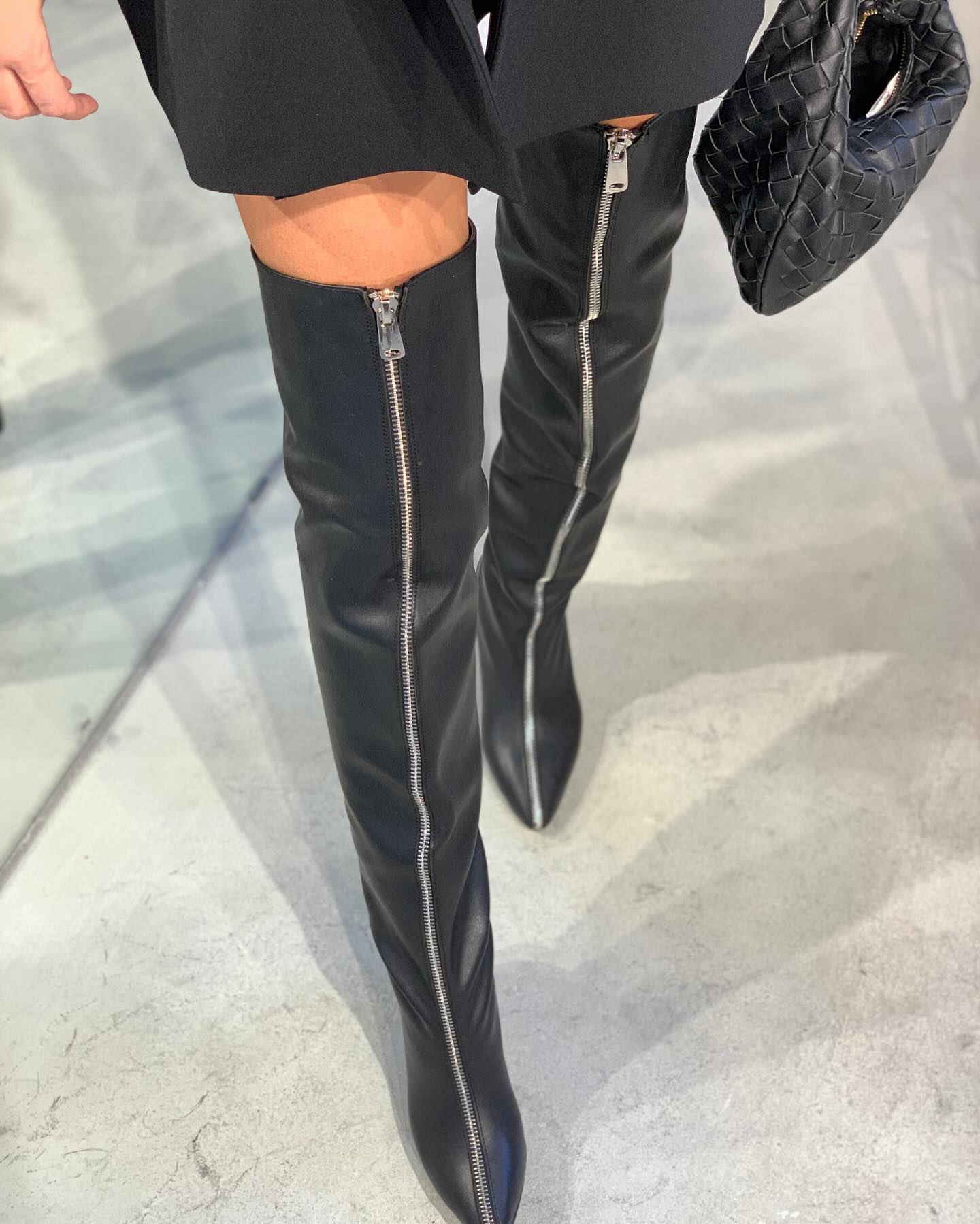 Black and silver zipper high boots
