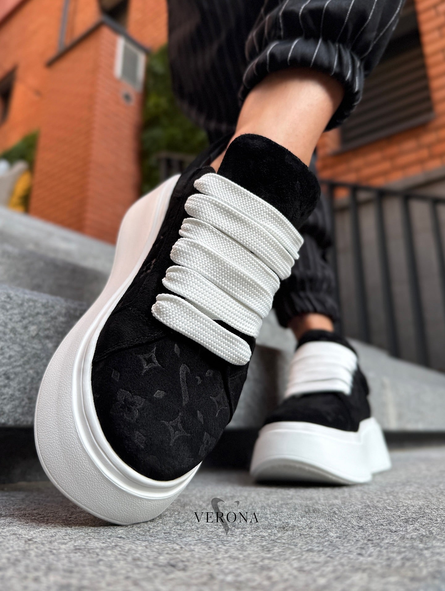 Printed suede soft-soled casual sneakers