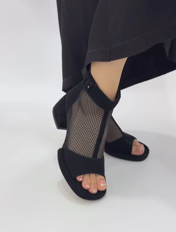 Transparent mesh open toe low heel sandals