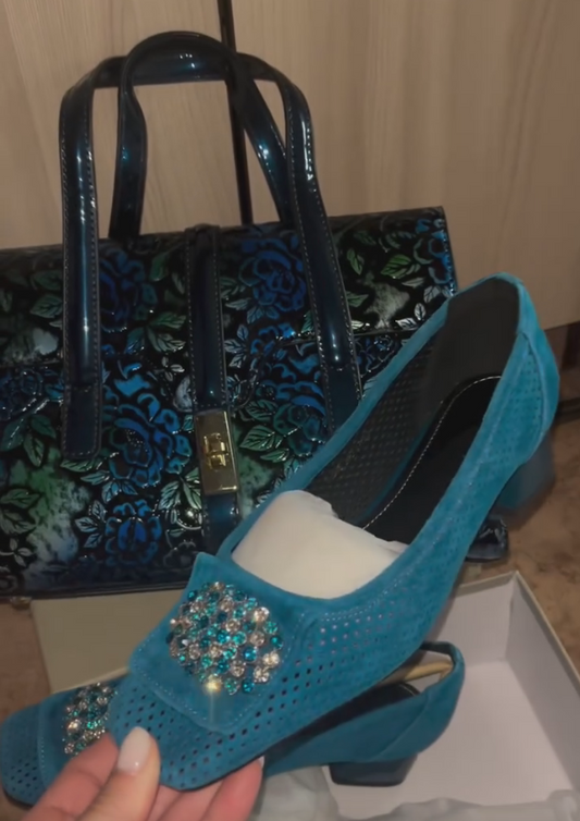 Dark green and blue diamond inlaid flat hollow shoes