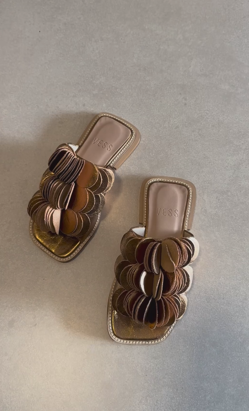 Semi-circular sandals