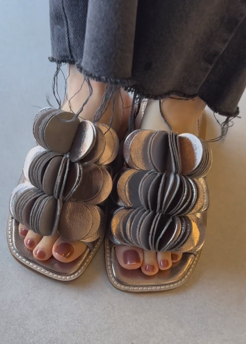 Semi-circular sandals