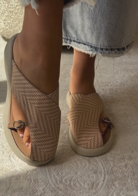 Woven breathable soft-soled sandals