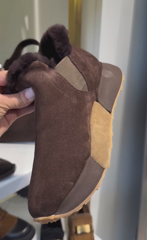 Brown velvet thick-soled sneakers