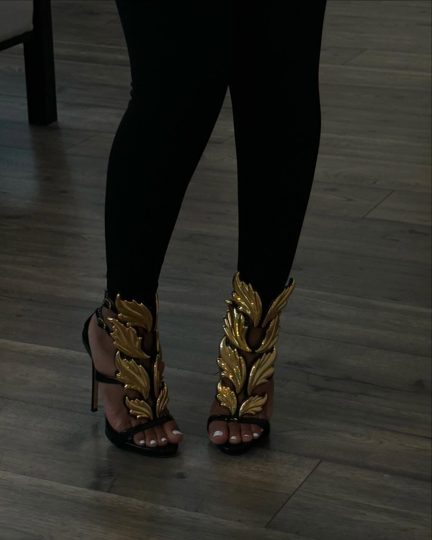 Phoenix Wing Gold Powder High Heels