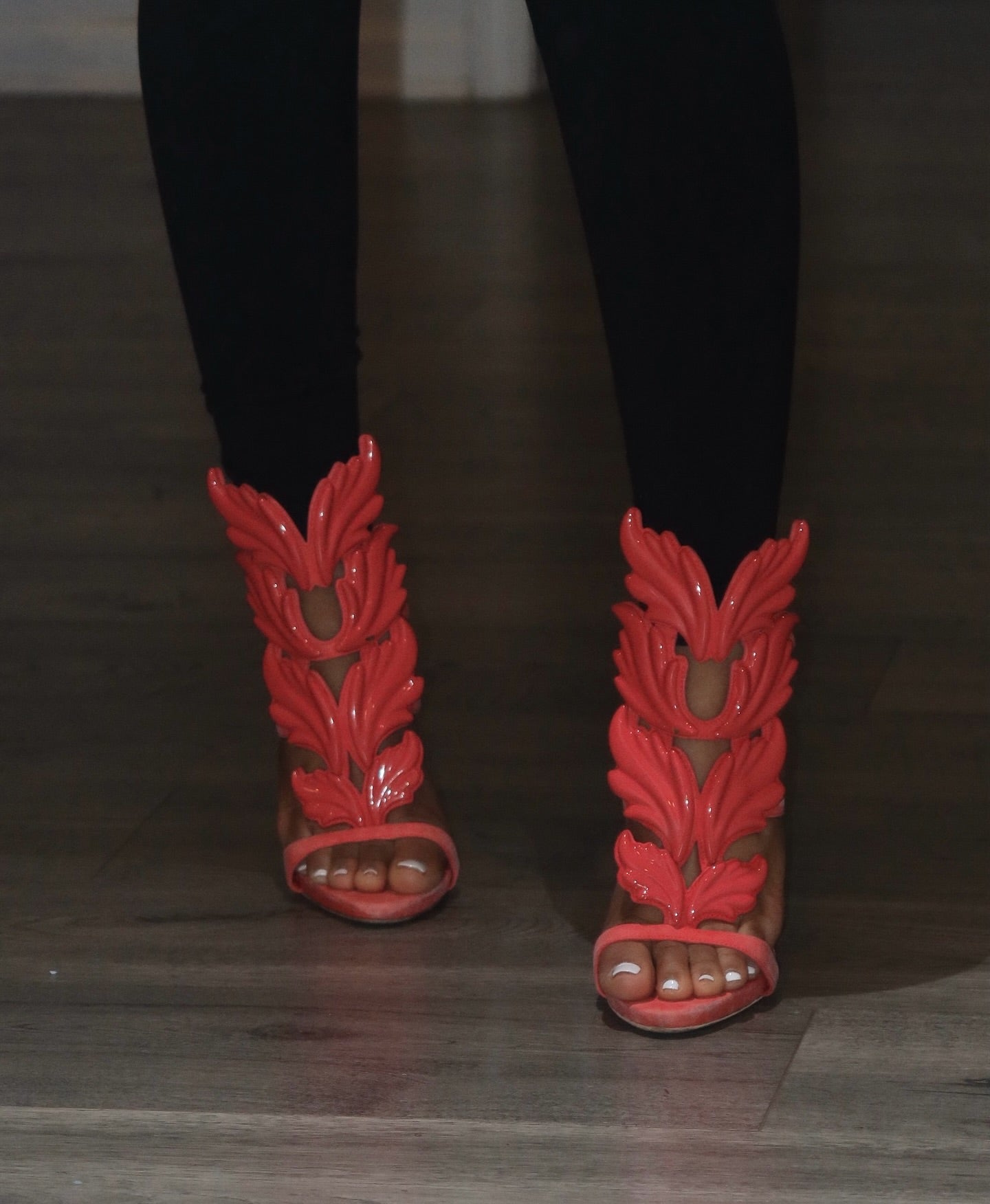 Phoenix Wing Gold Powder High Heels