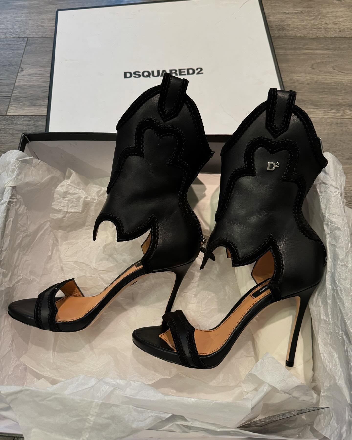 Black hollow cowboy boots