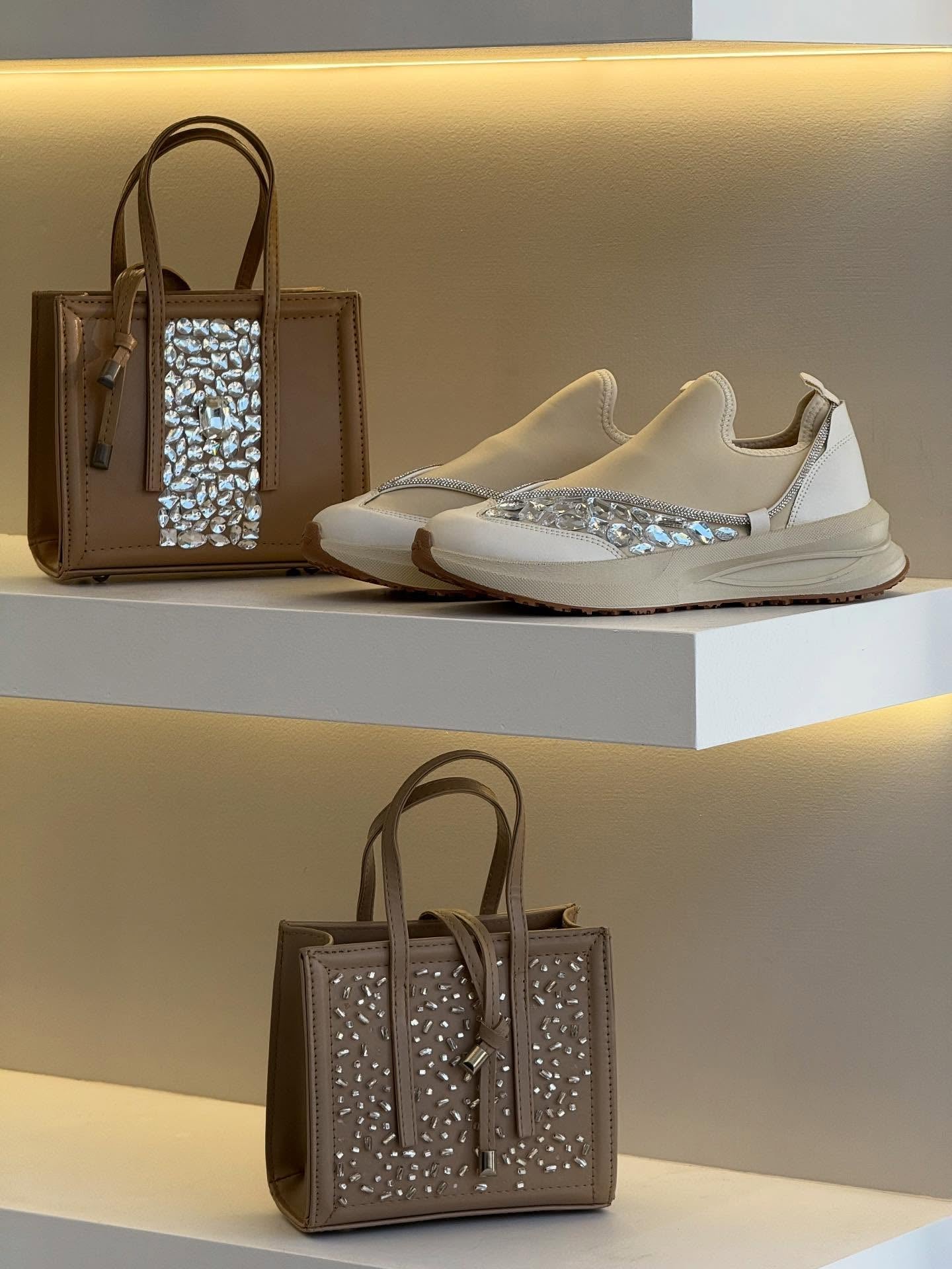 Milky white diamond-encrusted casual shoes