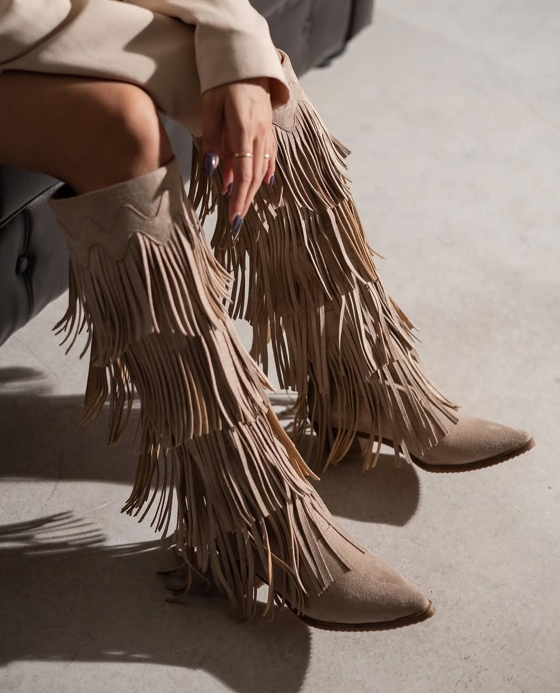 Tassel suede high boots